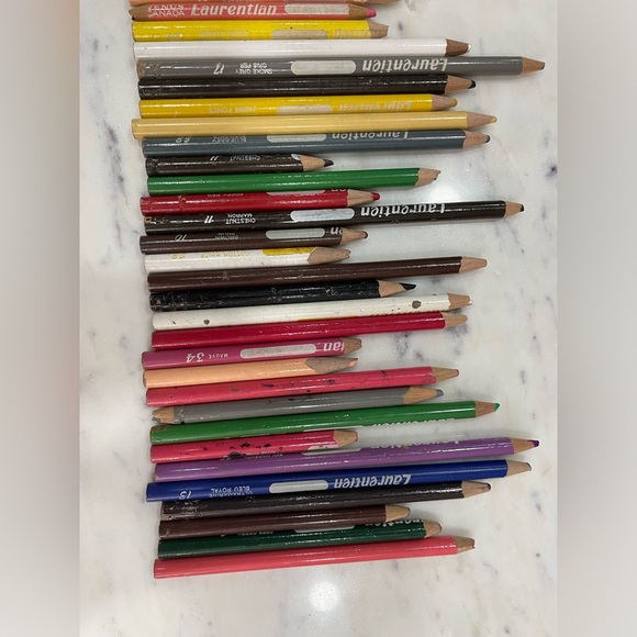 Large Lot of 113 Vintage Laurentien Coloured Pencils Crayons Art Pencils Canada - Picture 5 of 5